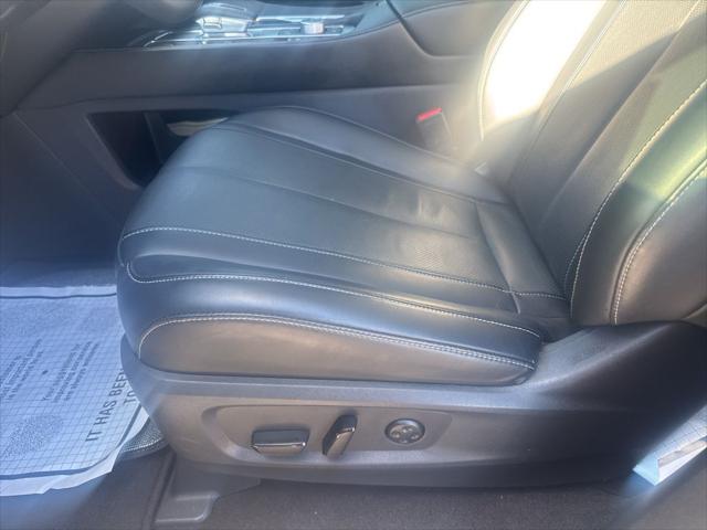 2023 INFINITI QX60 PURE