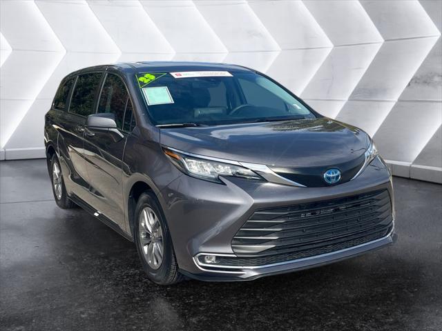 2023 Toyota Sienna XLE 2023 Toyota Sienna XLE