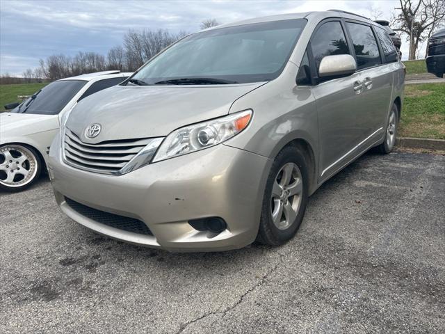 2016 Toyota Sienna LE 7 Passenger 2016 Toyota Sienna LE 7 Passenger