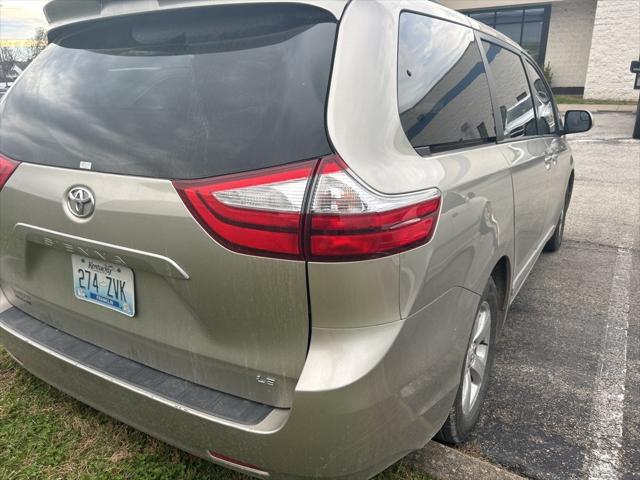 2016 Toyota Sienna LE 7 Passenger 2016 Toyota Sienna LE 7 Passenger