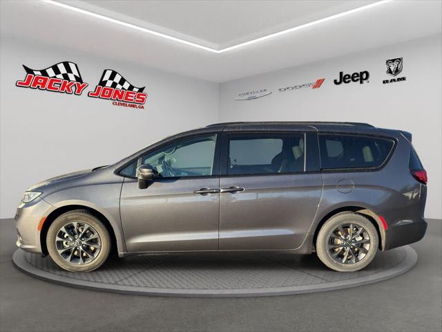 2021 Chrysler Pacifica Touring