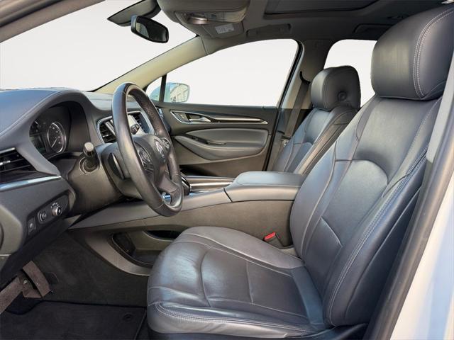 2018 Buick Enclave Essence 2018 Buick Enclave Essence