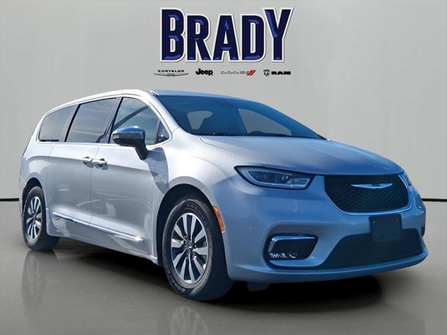 2023 Chrysler Pacifica Hybrid Limited