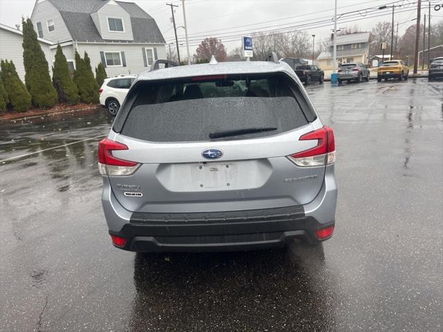 2020 Subaru Forester Premium 2020 Subaru Forester Premium