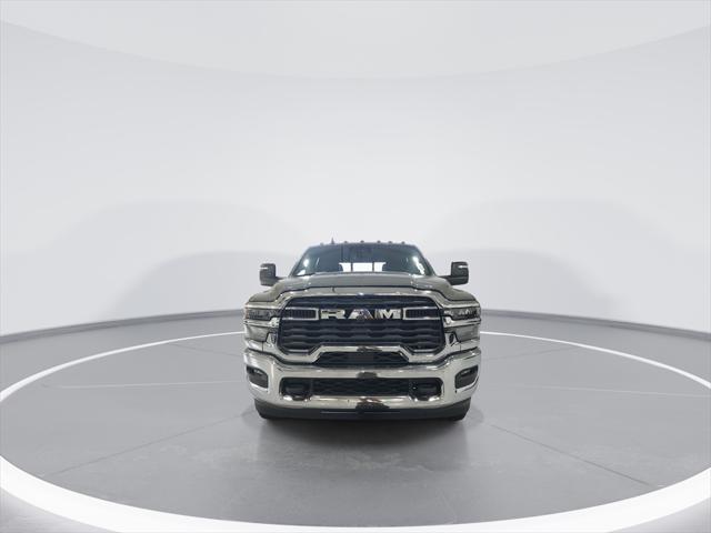 2026 RAM Ram 3500 Chassis Cab RAM 3500 TRADESMAN CREW CAB CHASSIS 4X4 60 CA 2026 RAM Ram 3500 Chassis Cab RAM 3500 TRADESMAN CREW CAB CHASSIS 4X4 60 CA