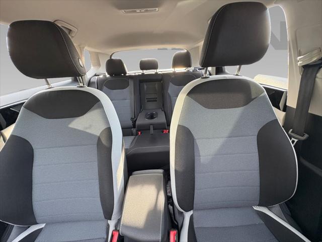 2025 Volkswagen Taos 1.5T S 2025 Volkswagen Taos 1.5T S