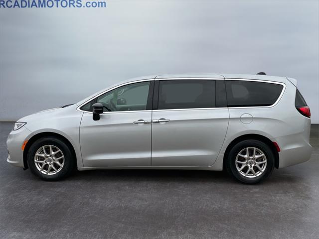 2024 Chrysler Pacifica Touring L 2024 Chrysler Pacifica Touring L