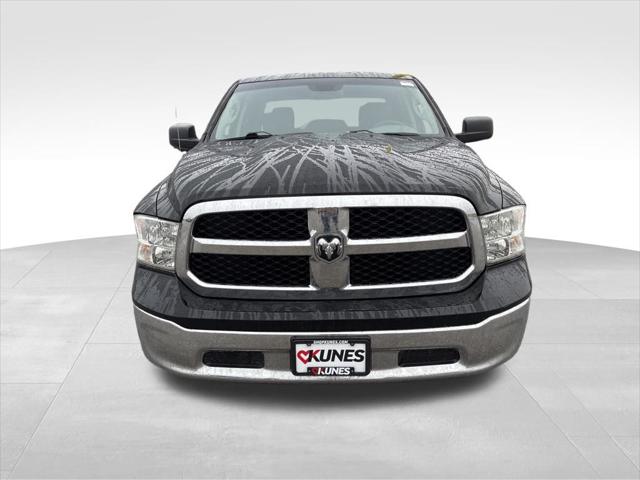 2020 RAM 1500 Classic Tradesman Crew Cab 4x4 57 Box 2020 RAM 1500 Classic Tradesman Crew Cab 4x4 57 Box