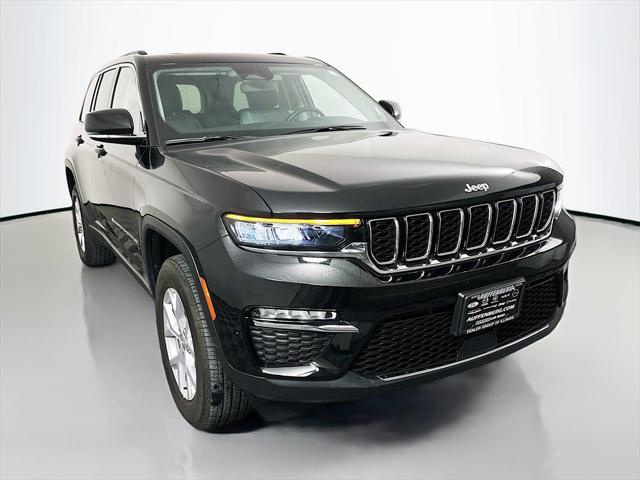 2022 Jeep Grand Cherokee Limited 4x4 2022 Jeep Grand Cherokee Limited 4x4
