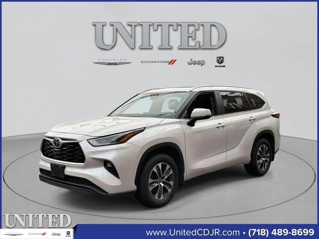 2024 Toyota Highlander XLE