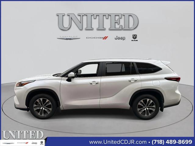 2024 Toyota Highlander XLE