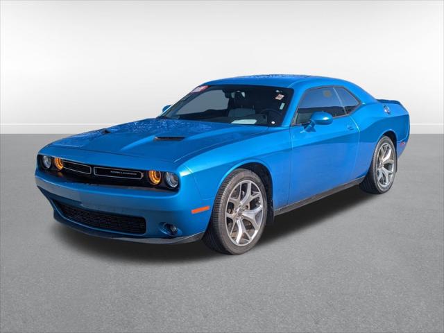 2016 Dodge Challenger SXT Plus