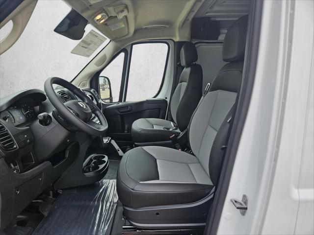 2025 Ram ProMaster Cargo Van Tradesman Low Roof 118" WB w/Pass Seat