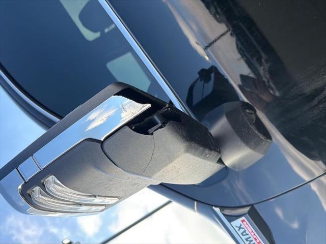 2024 GMC Sierra 2500HD 4WD Crew Cab Standard Bed Denali