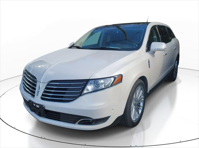 2019 Lincoln MKT Reserve