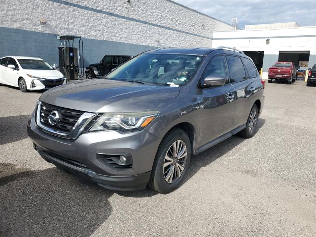 2018 Nissan Pathfinder SV 2018 Nissan Pathfinder SV