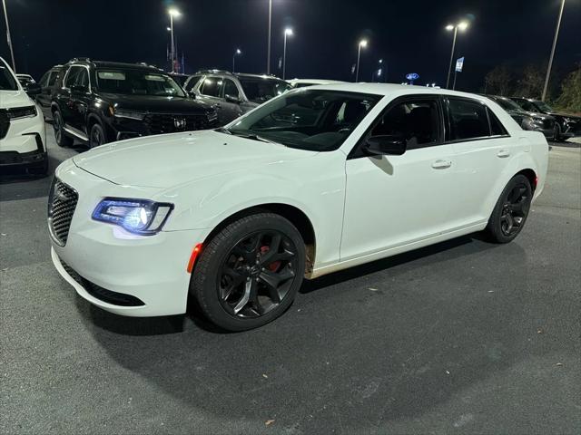 2022 Chrysler 300 Touring