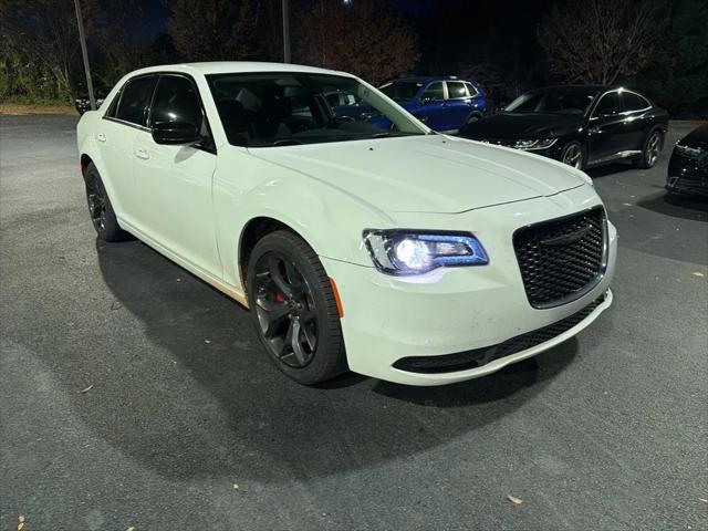 2022 Chrysler 300 Touring