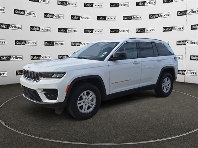 2024 Jeep Grand Cherokee Laredo 4x2 2024 Jeep Grand Cherokee Laredo 4x2