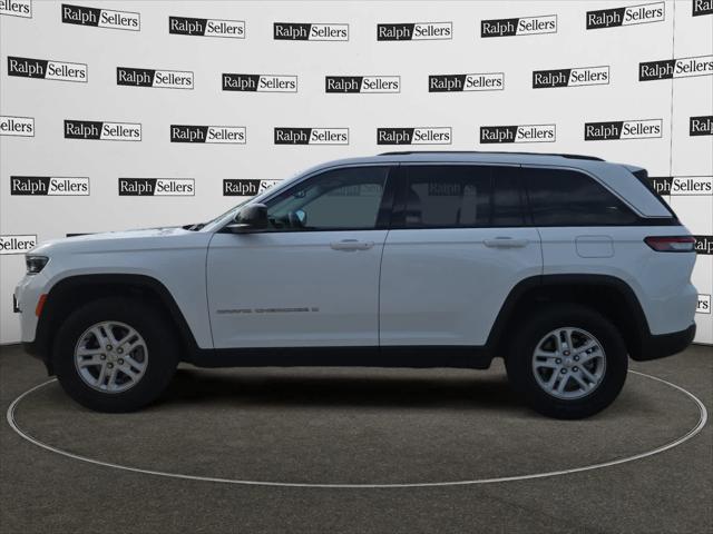 2024 Jeep Grand Cherokee Laredo 4x2 2024 Jeep Grand Cherokee Laredo 4x2