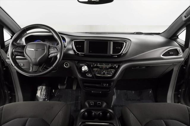 2020 Chrysler Pacifica Touring