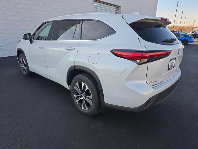 2022 Toyota Highlander XLE 2022 Toyota Highlander XLE