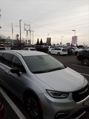 2024 Chrysler Pacifica Hybrid Select 2024 Chrysler Pacifica Hybrid Select