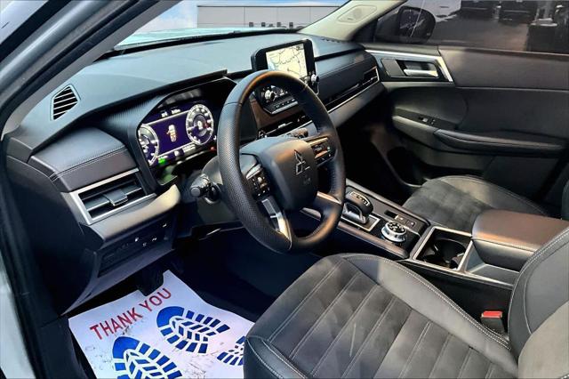 2023 Mitsubishi Outlander PHEV SE S-AWC