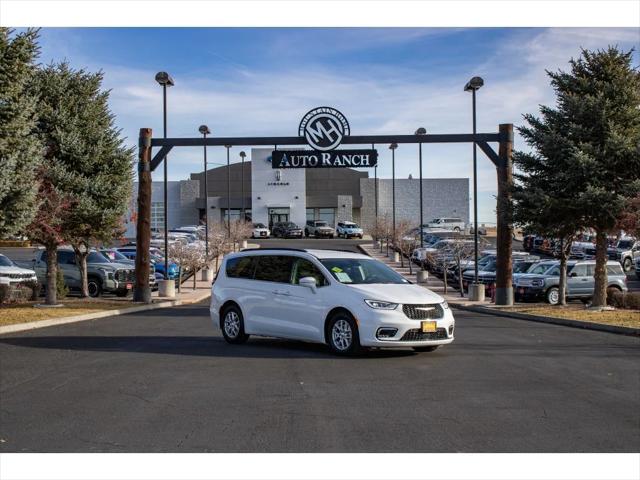 2022 Chrysler Pacifica Touring L 2022 Chrysler Pacifica Touring L