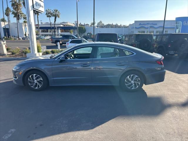 2022 Hyundai Sonata Hybrid Blue 2022 Hyundai Sonata Hybrid Blue