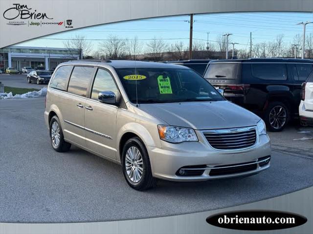 2015 Chrysler Town and Country Touring-L