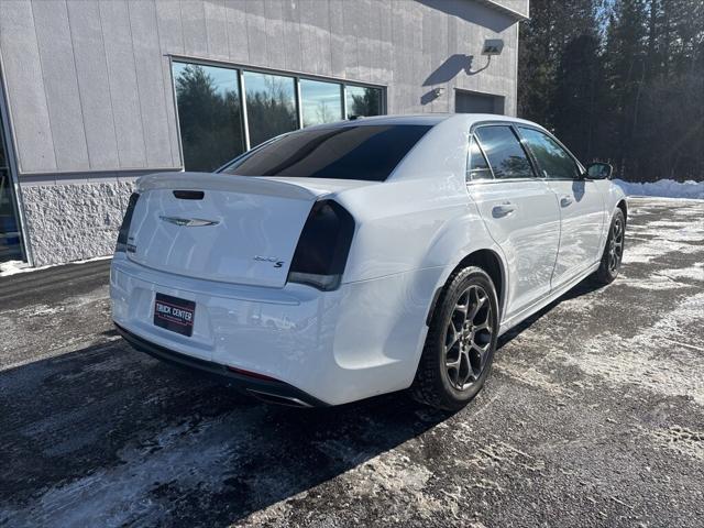 2017 Chrysler 300 S 2017 Chrysler 300 S