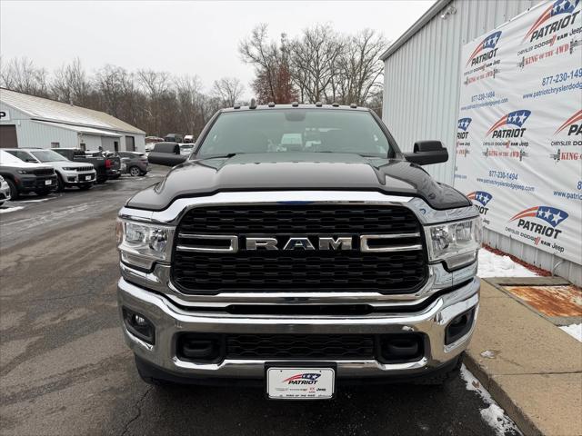 2022 RAM 3500 Big Horn Crew Cab 4x4 64 Box 2022 RAM 3500 Big Horn Crew Cab 4x4 64 Box