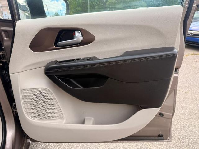 2017 Chrysler Pacifica Touring