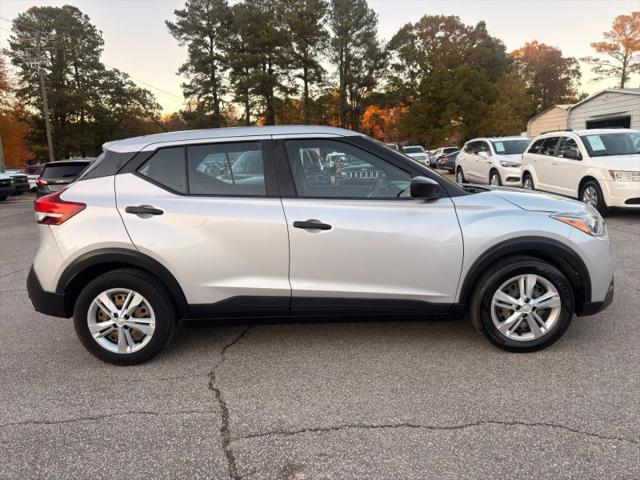 2020 Nissan Kicks S Xtronic CVT