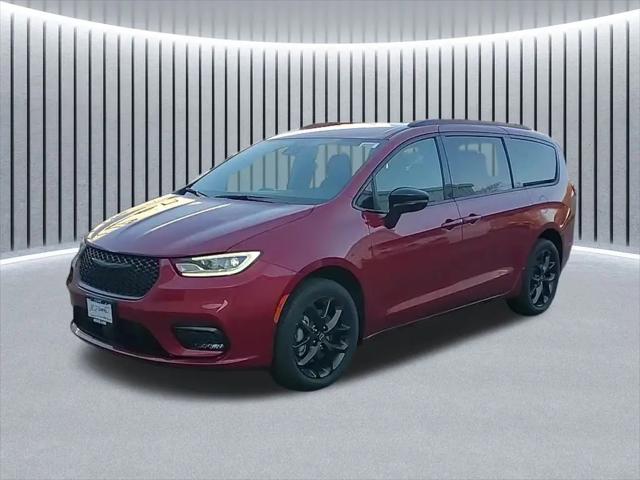 2026 Chrysler Pacifica Select AWD for sale in Crystal Lake, IL