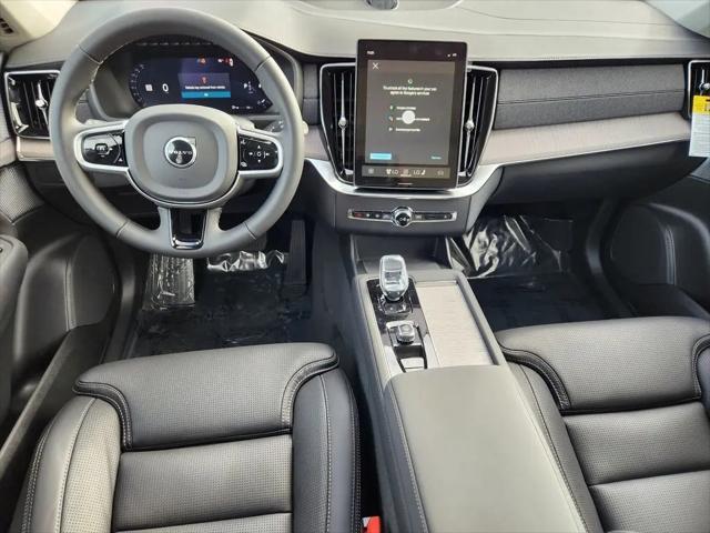 2026 Volvo XC90 B6 Ultra Dark Theme 7-Seater