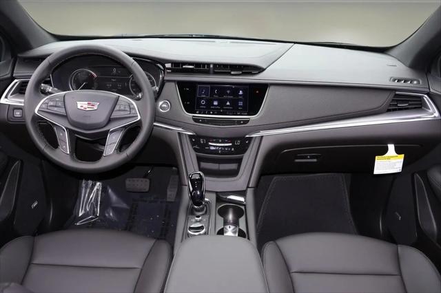 2026 Cadillac XT5 Luxury FWD