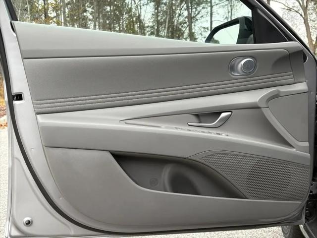 2026 Hyundai Elantra Hybrid SEL Sport