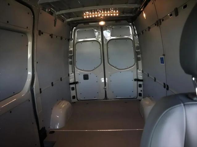 2026 Mercedes-Benz Sprinter 2500 Standard Roof 4-Cyl Diesel HO