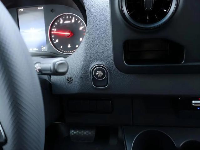 2026 Mercedes-Benz Sprinter 2500 Standard Roof 4-Cyl Diesel