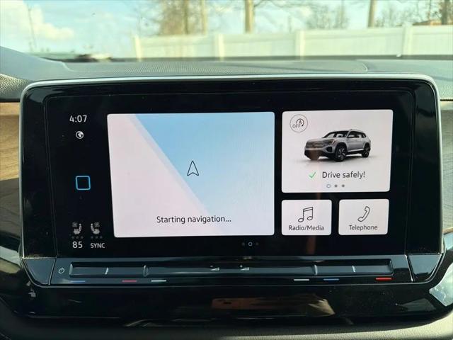 2026 Volkswagen Atlas SE with Technology