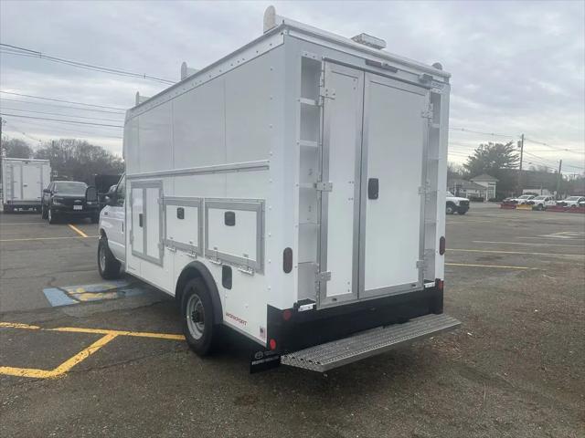 2026 Ford E-350 Cutaway E-Series Cutaway