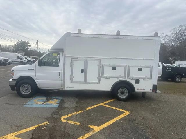 2026 Ford E-350 Cutaway E-Series Cutaway