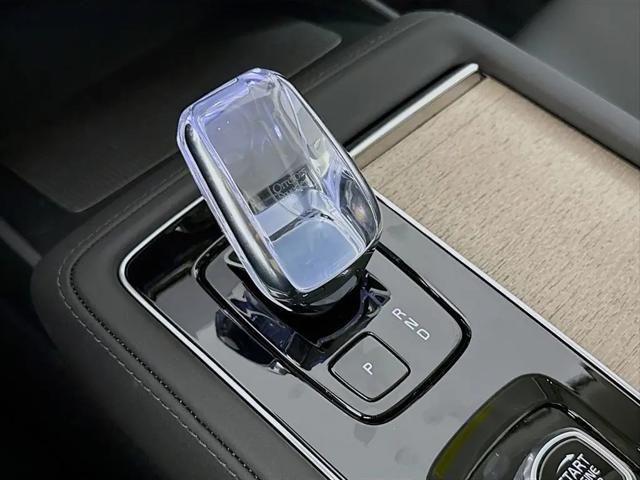 2026 Volvo XC90 Plus, B6 AWD Gas (mild hybrid), Gasoline, Bright, 7 Seats