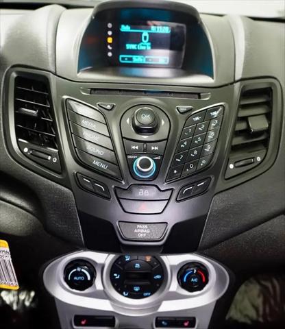 2015 Ford Fiesta SE