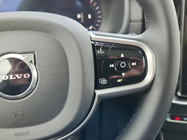 2026 Volvo XC90 Ultra, B6 AWD Gas (mild hybrid), Gasoline, Bright, 7 Seats