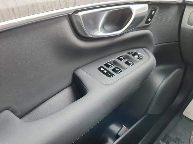 2026 Volvo XC90 Ultra, B6 AWD Gas (mild hybrid), Gasoline, Bright, 7 Seats