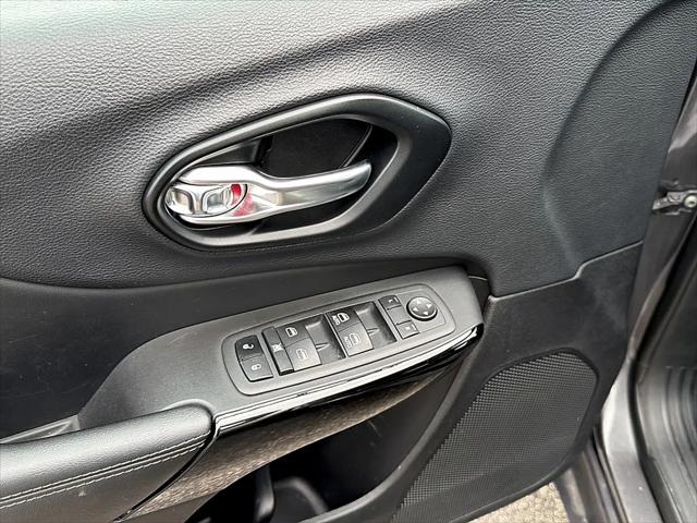 2023 Jeep Cherokee Altitude Lux 4x4