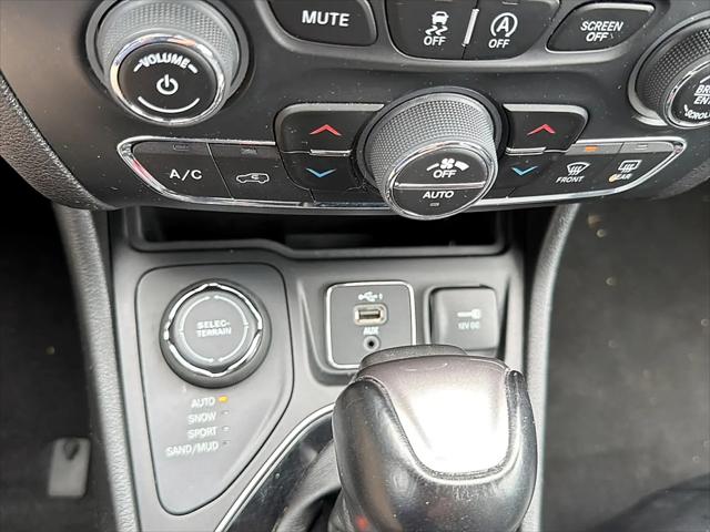 2023 Jeep Cherokee Altitude Lux 4x4